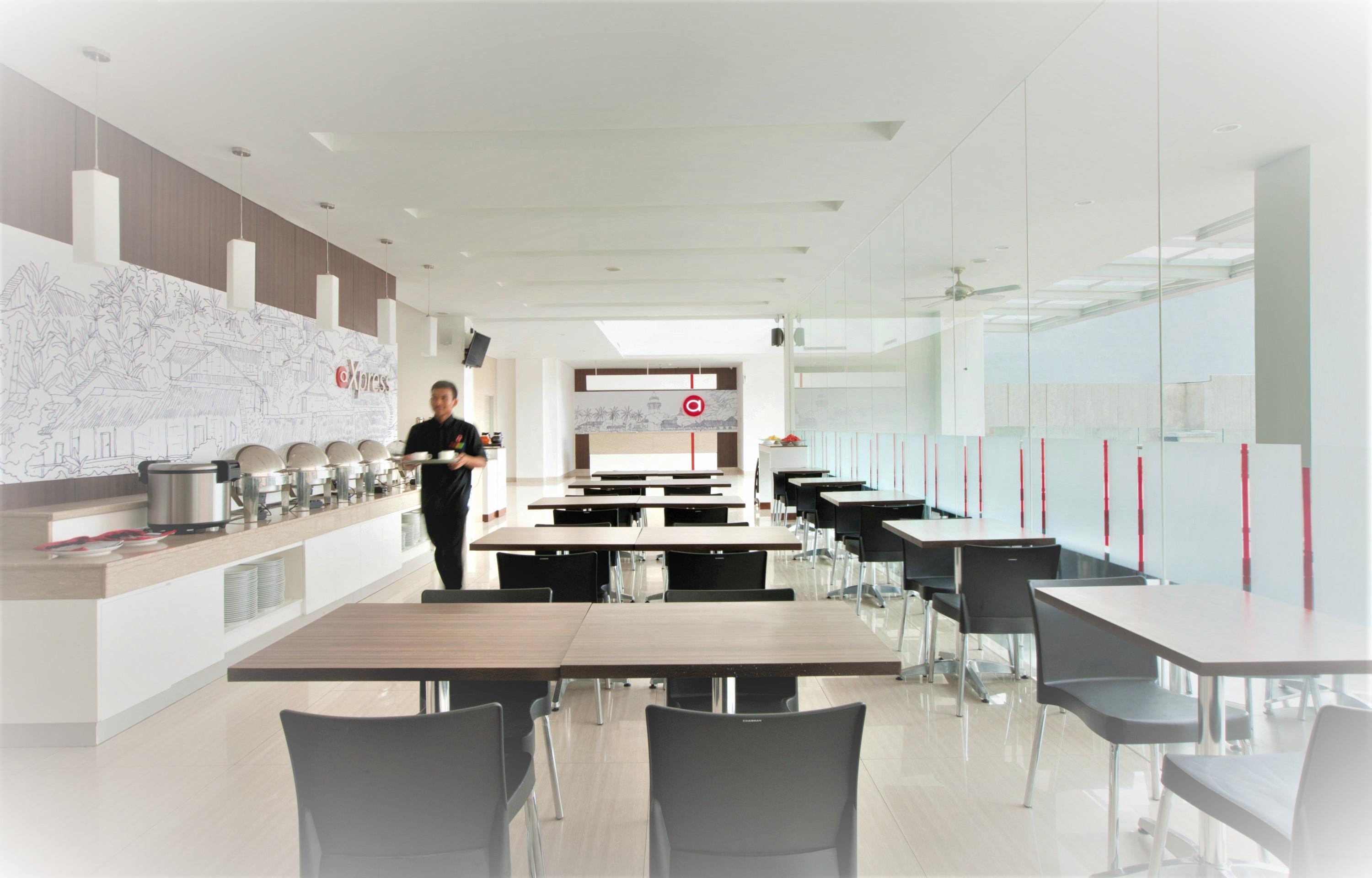 Lynn Hotel Serang Dış mekan fotoğraf